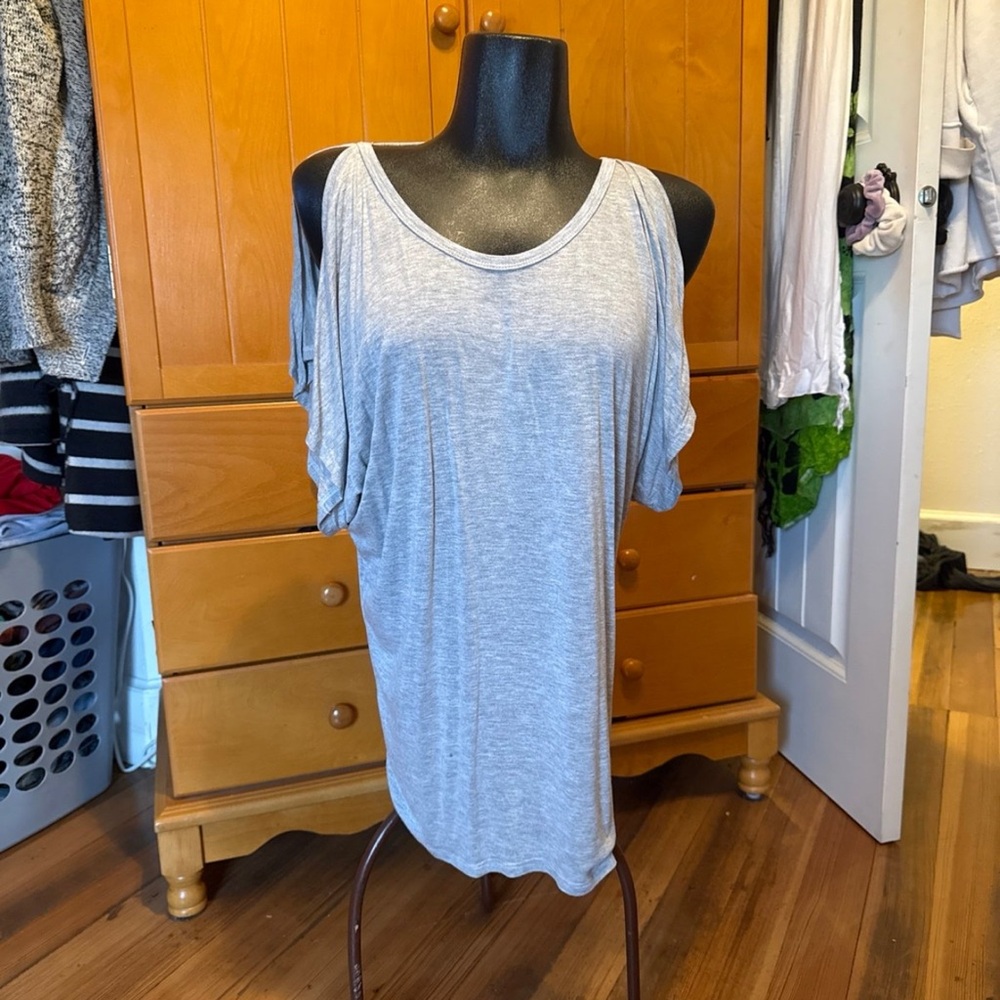 Gray Open Back Cold Shoulder Tunic Top Oversized Soft M